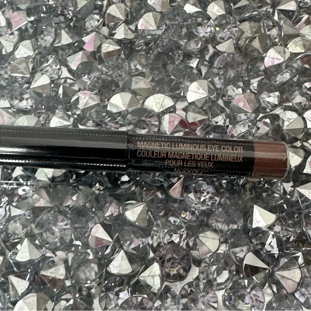 NUDESTIX magnetic luminous eye color NUDITY color brand new vintage